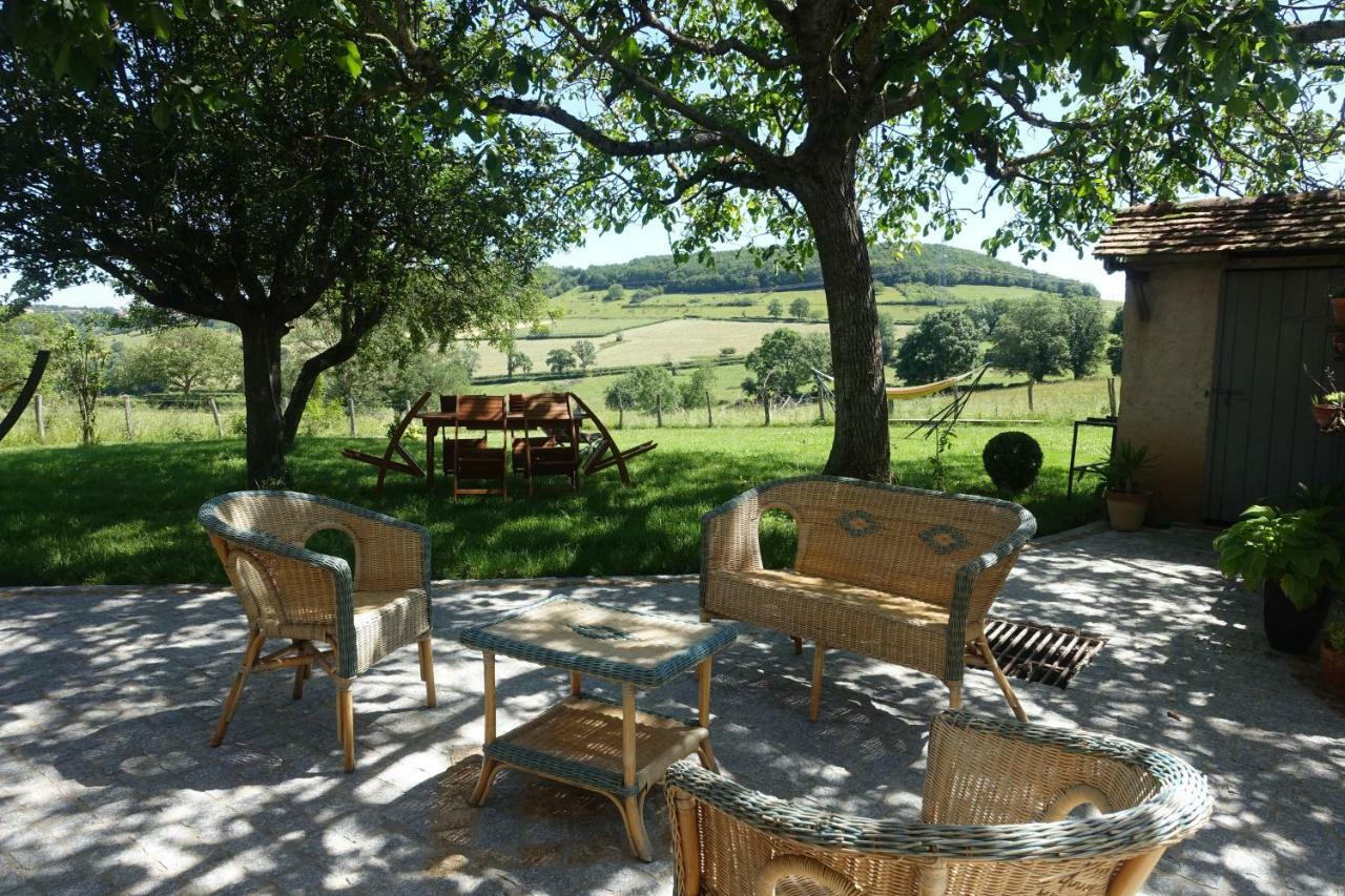 Gite Des Quatre Chemins La Vineuse Экстерьер фото
