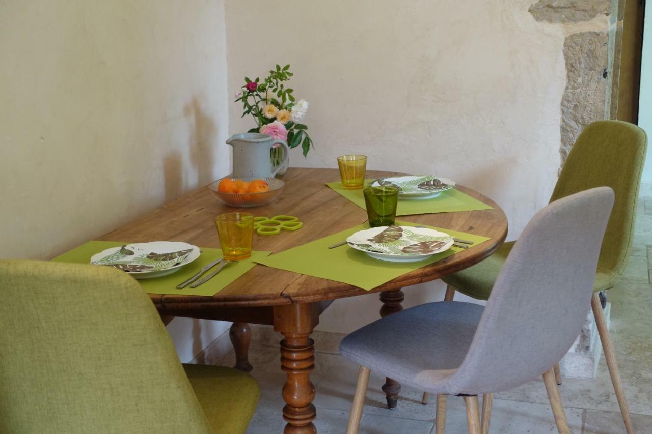 Gite Des Quatre Chemins La Vineuse Экстерьер фото
